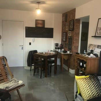 Apartamento à venda com 60m², 2 quartos, 1 suíte, 2 vagas no bairro Glória em Porto Alegre