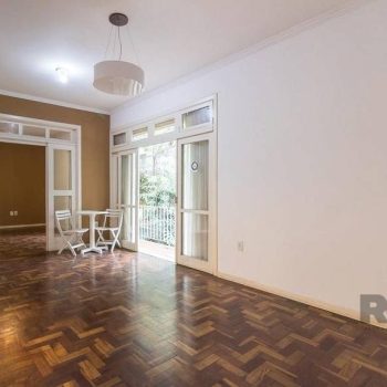 Apartamento à venda com 126m², 3 quartos, 1 suíte, 1 vaga no bairro Moinhos de Vento em Porto Alegre