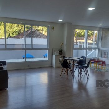 Apartamento à venda com 70m², 2 quartos, 1 suíte, 2 vagas no bairro Cristo Redentor em Porto Alegre