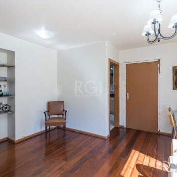 Apartamento à venda com 70m², 2 quartos, 1 vaga no bairro Petrópolis em Porto Alegre