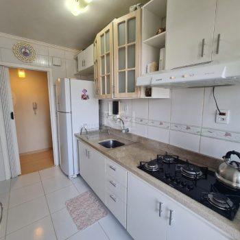 Apartamento à venda com 88m², 4 quartos, 1 vaga no bairro Cristal em Porto Alegre