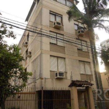 Apartamento à venda com 79m², 2 quartos, 2 vagas no bairro Santana em Porto Alegre