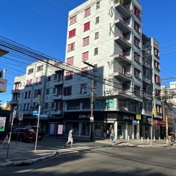 Predio à venda com 2.800m² no bairro Floresta em Porto Alegre