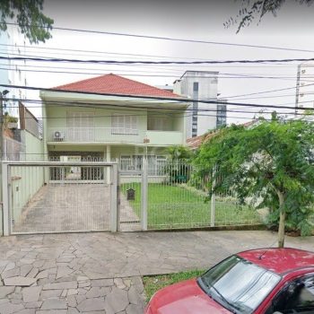 Casa à venda com 324m², 4 quartos, 2 vagas no bairro Três Figueiras em Porto Alegre