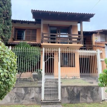 Sobrado à venda com 313m², 4 quartos, 1 suíte, 4 vagas no bairro Jardim Lindóia em Porto Alegre