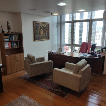 Conjunto/Sala à venda com 32m² no bairro Moinhos de Vento em Porto Alegre