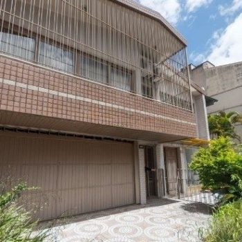 Casa à venda com 429m², 4 quartos, 4 suítes, 3 vagas no bairro Petrópolis em Porto Alegre