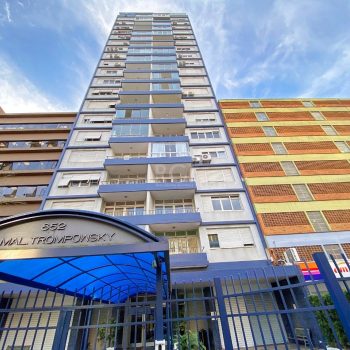 Apartamento à venda com 156m², 3 quartos no bairro Centro Histórico em Porto Alegre