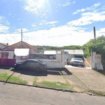 Casa à venda com 396m², 2 quartos, 10 vagas no bairro Glória em Porto Alegre