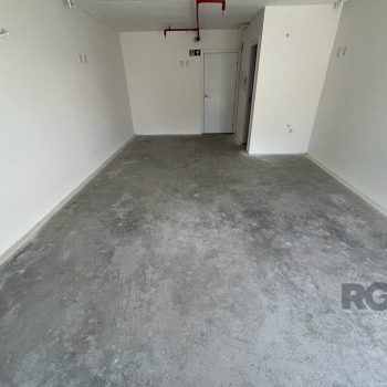 Conjunto/Sala à venda com 35m², 2 vagas no bairro Menino Deus em Porto Alegre