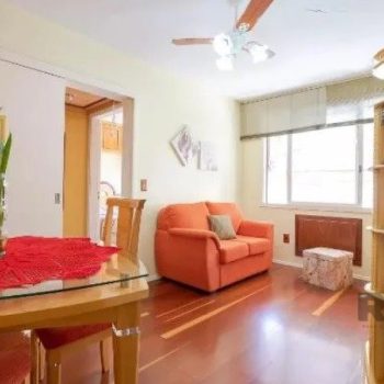 Apartamento à venda com 42m², 1 quarto, 1 vaga no bairro Petrópolis em Porto Alegre