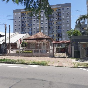 Casa à venda com 440m², 2 quartos no bairro Tristeza em Porto Alegre