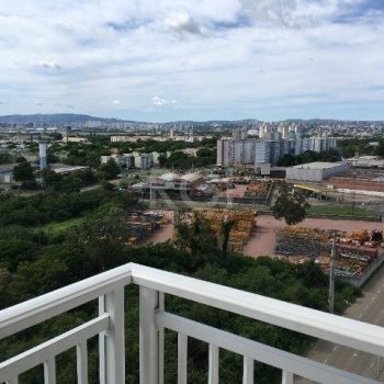 Apartamento à venda com 50m², 2 quartos, 1 suíte, 1 vaga no bairro Farrapos em Porto Alegre