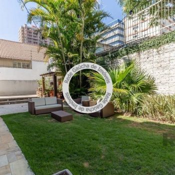 Casa à venda com 500m², 4 quartos, 3 suítes, 6 vagas no bairro Três Figueiras em Porto Alegre