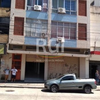 Loja à venda com 300m² no bairro Floresta em Porto Alegre