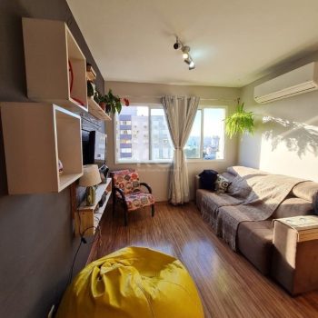 Apartamento à venda com 84m², 3 quartos, 1 suíte, 2 vagas no bairro Santana em Porto Alegre