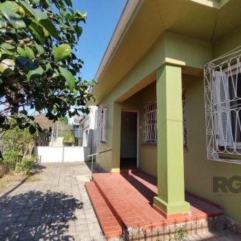 Casa à venda com 164m², 4 quartos, 3 vagas no bairro São João em Porto Alegre