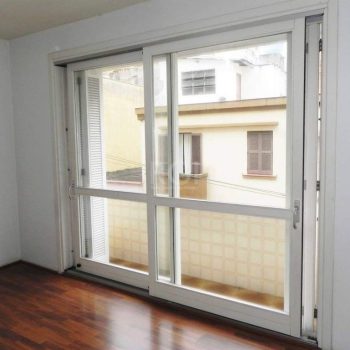 Apartamento à venda com 107m², 2 quartos no bairro Centro Histórico em Porto Alegre