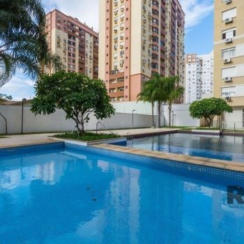 Apartamento à venda com 62m², 2 quartos, 1 suíte, 1 vaga no bairro Vila Ipiranga em Porto Alegre