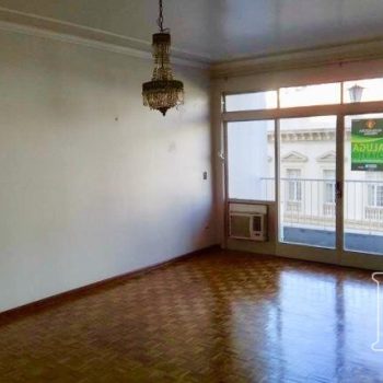 Apartamento à venda com 153m², 3 quartos, 1 suíte, 1 vaga no bairro Centro Histórico em Porto Alegre