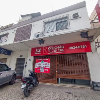 Cobertura à venda com 230m², 3 quartos, 2 vagas no bairro Petrópolis em Porto Alegre