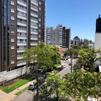 Cobertura à venda com 218m², 2 quartos, 1 suíte, 2 vagas no bairro Menino Deus em Porto Alegre