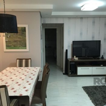 Apartamento à venda com 66m², 2 quartos, 1 suíte, 1 vaga no bairro Vila Ipiranga em Porto Alegre