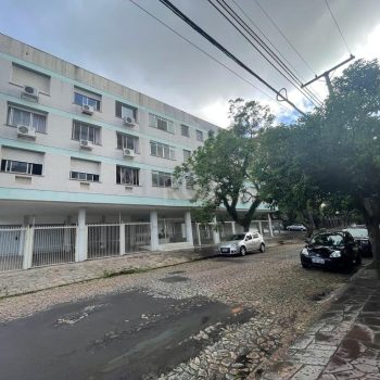 Apartamento à venda com 76m², 2 quartos, 1 vaga no bairro Petrópolis em Porto Alegre