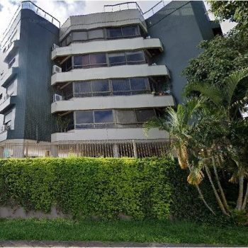 Apartamento à venda com 117m², 3 quartos, 1 suíte, 1 vaga no bairro Cristal em Porto Alegre