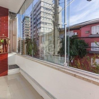 Apartamento à venda com 75m², 2 quartos no bairro Menino Deus em Porto Alegre