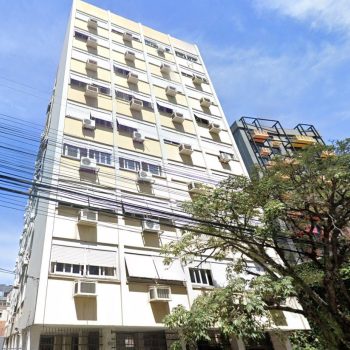 Apartamento à venda com 132m², 4 quartos, 1 suíte, 2 vagas no bairro Independência em Porto Alegre