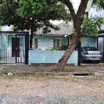 Casa à venda com 85m², 3 quartos, 1 vaga no bairro Ipanema em Porto Alegre