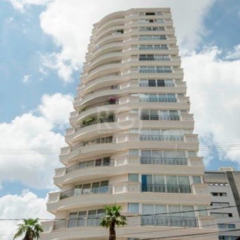 Apartamento à venda com 272m², 3 quartos, 3 suítes, 5 vagas no bairro Moinhos de Vento em Porto Alegre