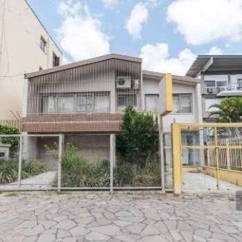 Casa à venda com 429m², 4 quartos, 4 suítes, 3 vagas no bairro Petrópolis em Porto Alegre