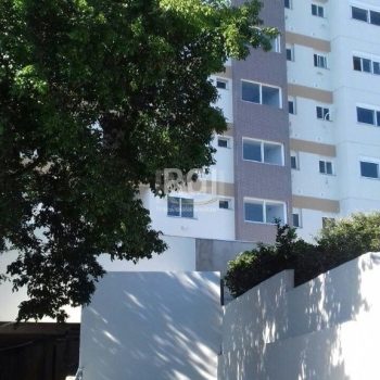 Apartamento à venda com 35m², 1 quarto, 1 vaga no bairro Santo Antônio em Porto Alegre