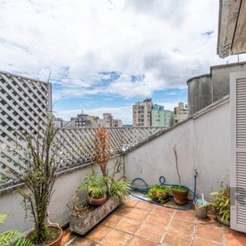 Apartamento à venda com 136m², 1 quarto, 1 vaga no bairro Centro Histórico em Porto Alegre