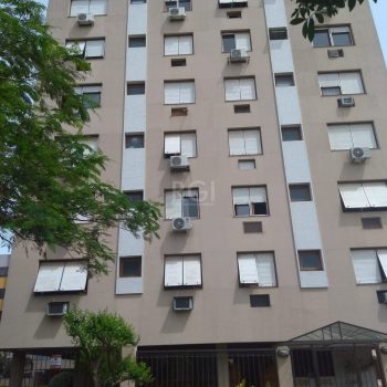 Apartamento à venda com 69m², 2 quartos, 1 vaga no bairro Passo d'Areia em Porto Alegre