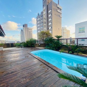 Cobertura à venda com 337m², 3 quartos, 1 suíte, 2 vagas no bairro Petrópolis em Porto Alegre