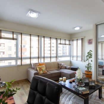 Apartamento à venda com 45m², 1 quarto, 1 suíte, 1 vaga no bairro Menino Deus em Porto Alegre