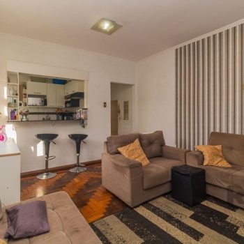 Apartamento à venda com 72m², 3 quartos, 1 suíte, 1 vaga no bairro Rio Branco em Porto Alegre