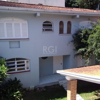 Casa à venda com 90m², 2 quartos, 4 vagas no bairro Menino Deus em Porto Alegre