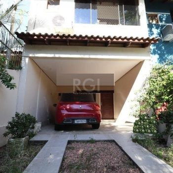 Casa à venda com 214m², 3 quartos, 3 suítes, 2 vagas no bairro Ipanema em Porto Alegre