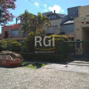 Casa Condominio à venda com 200m², 4 quartos, 2 suítes, 4 vagas no bairro Ipanema em Porto Alegre