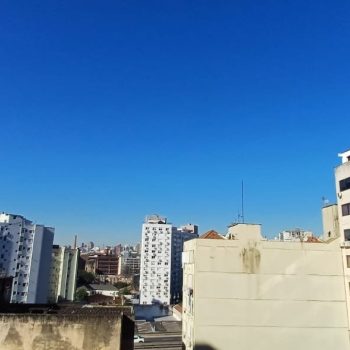 Apartamento à venda com 78m², 3 quartos, 1 suíte no bairro Centro Histórico em Porto Alegre