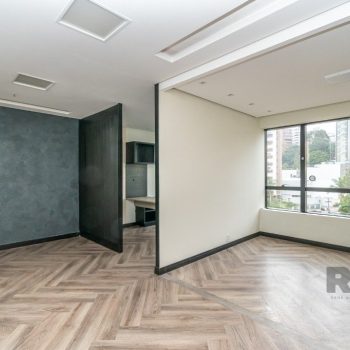 Conjunto/Sala à venda com 47m² no bairro Floresta em Porto Alegre