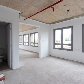 Conjunto/Sala à venda com 70m² no bairro São João em Porto Alegre