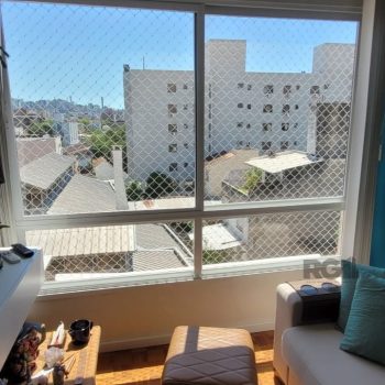 Apartamento à venda com 56m², 2 quartos, 1 vaga no bairro Santana em Porto Alegre