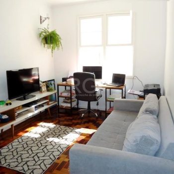 Apartamento à venda com 71m², 3 quartos no bairro São Geraldo em Porto Alegre