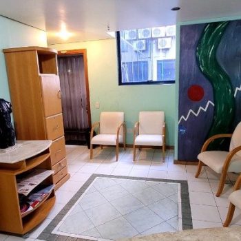 Conjunto/Sala à venda com 70m², 1 vaga no bairro Centro Histórico em Porto Alegre