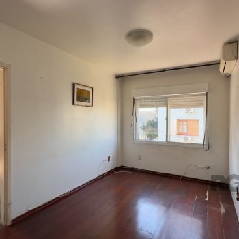 Apartamento à venda com 55m², 2 quartos no bairro Centro Histórico em Porto Alegre